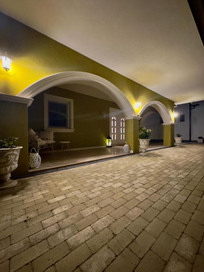 Bed and Breakfast Alma Rezidence Турда Экстерьер фото